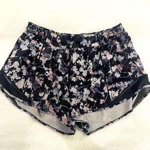 LULULEMON HOTTY HOT SHORT